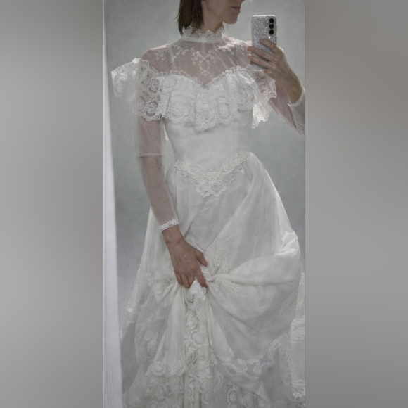 VTG👰‍Alfred Angelo Wedding Dress Bishop Sleeve Lace Tiered Prarie Victorian XS - Picture 5 of 16